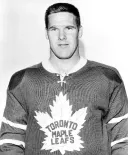 Tim Horton, una leyenda de la Liga Nacional de Hockey, abre el primer establecimiento en Hamilton, Ontario, Canadá.